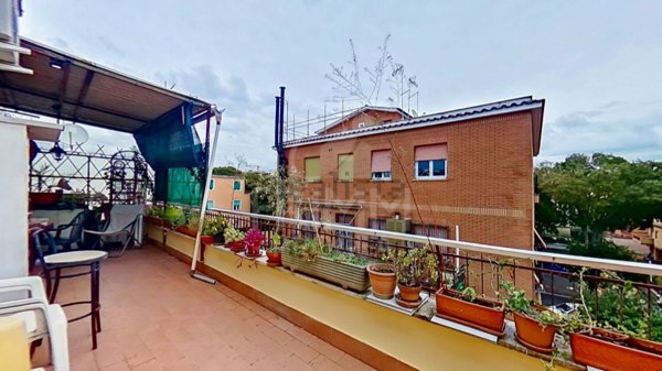 appartamento in vendita a Roma in zona Vitinia