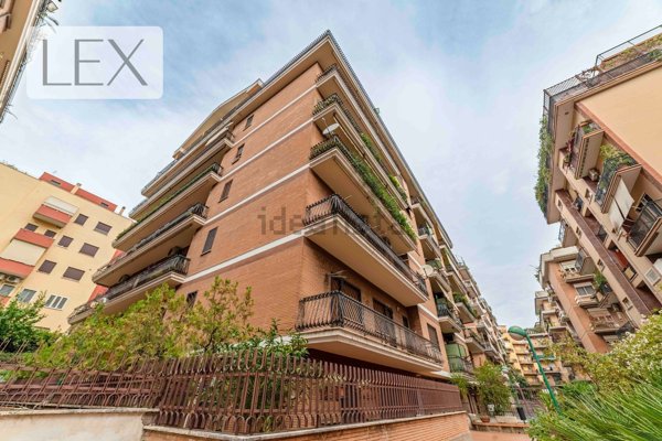 appartamento in vendita a Roma in zona Monte Sacro/Talenti