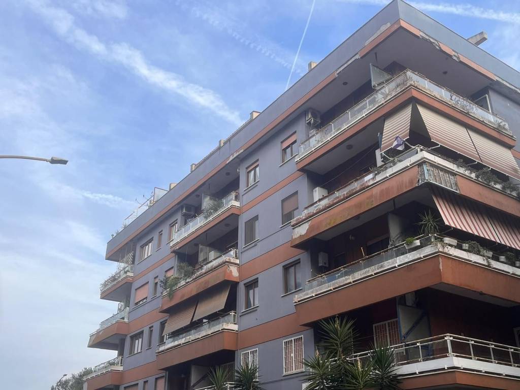 appartamento in vendita a Roma in zona Ostia