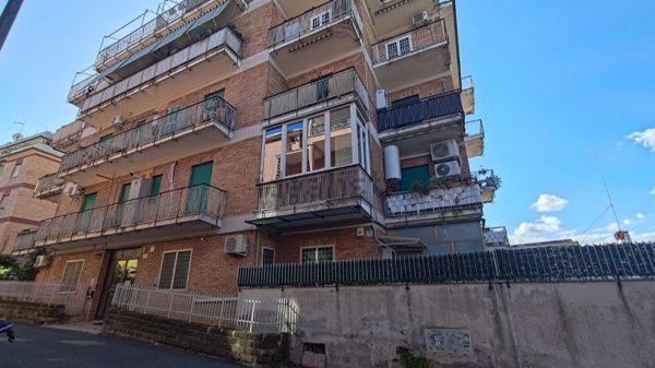 appartamento in vendita a Roma in zona Labaro