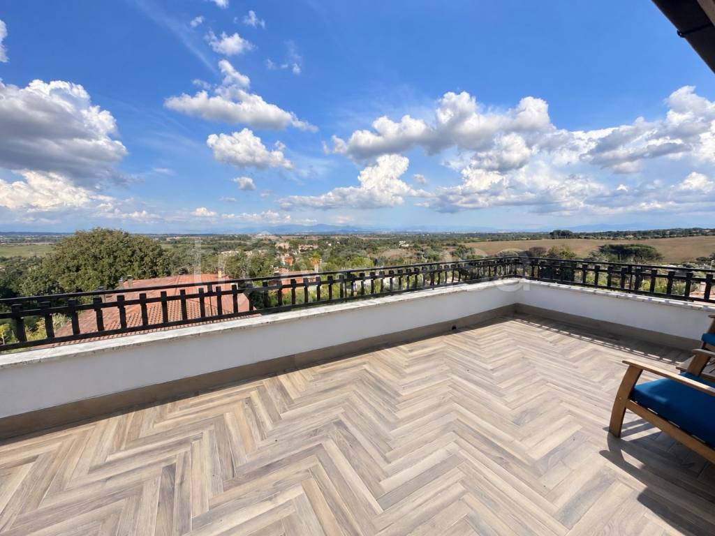 appartamento in vendita a Roma in zona Isola Farnese