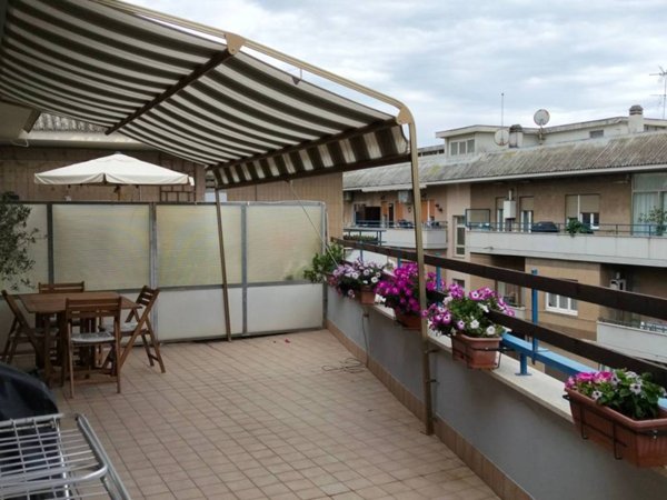 appartamento in vendita a Roma in zona Ostia