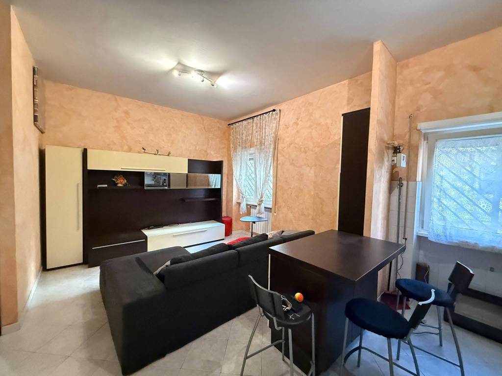 appartamento in vendita a Roma in zona Ostia