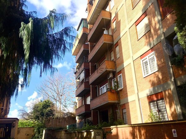 appartamento in vendita a Roma in zona Aurelio