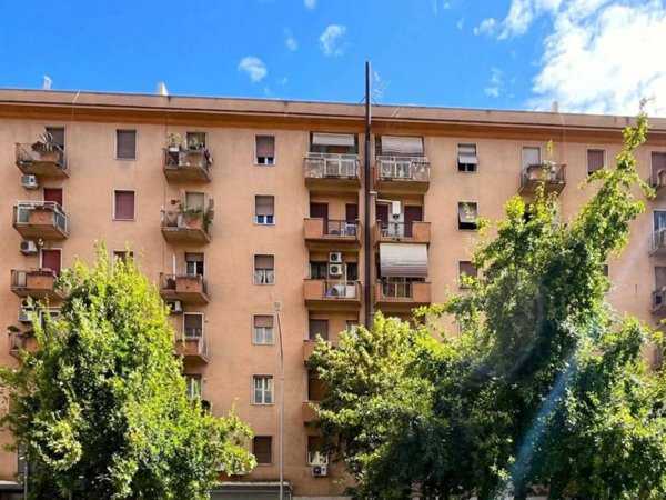 appartamento in vendita a Roma in zona Tuscolano