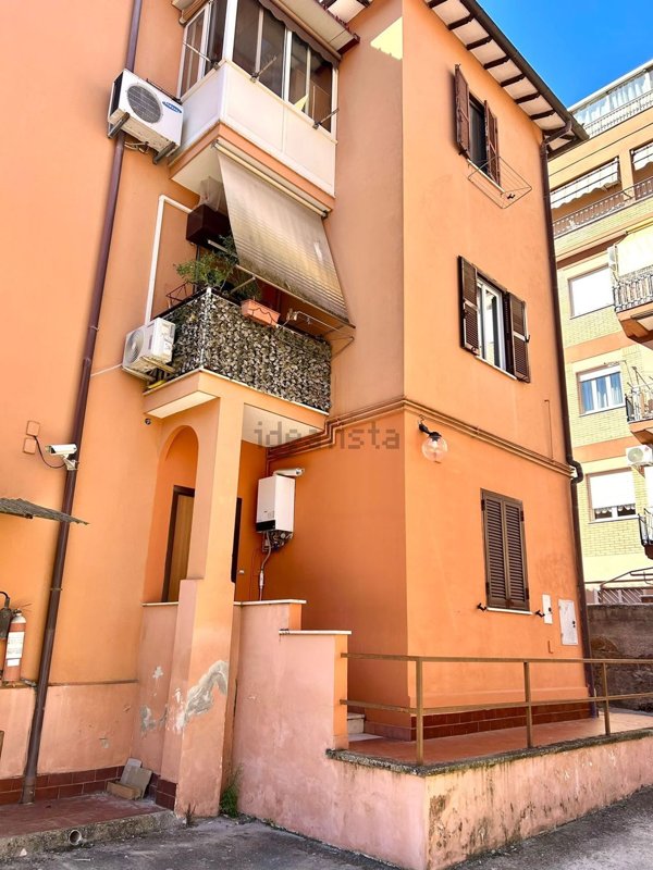 appartamento in vendita a Roma in zona Torrevecchia