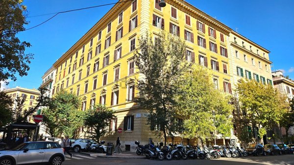 appartamento in vendita a Roma in zona Rione Prati