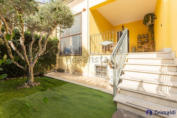casa indipendente in vendita a Roma in zona Vitinia