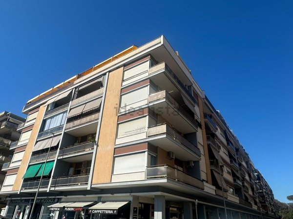 appartamento in vendita a Roma in zona Ostia