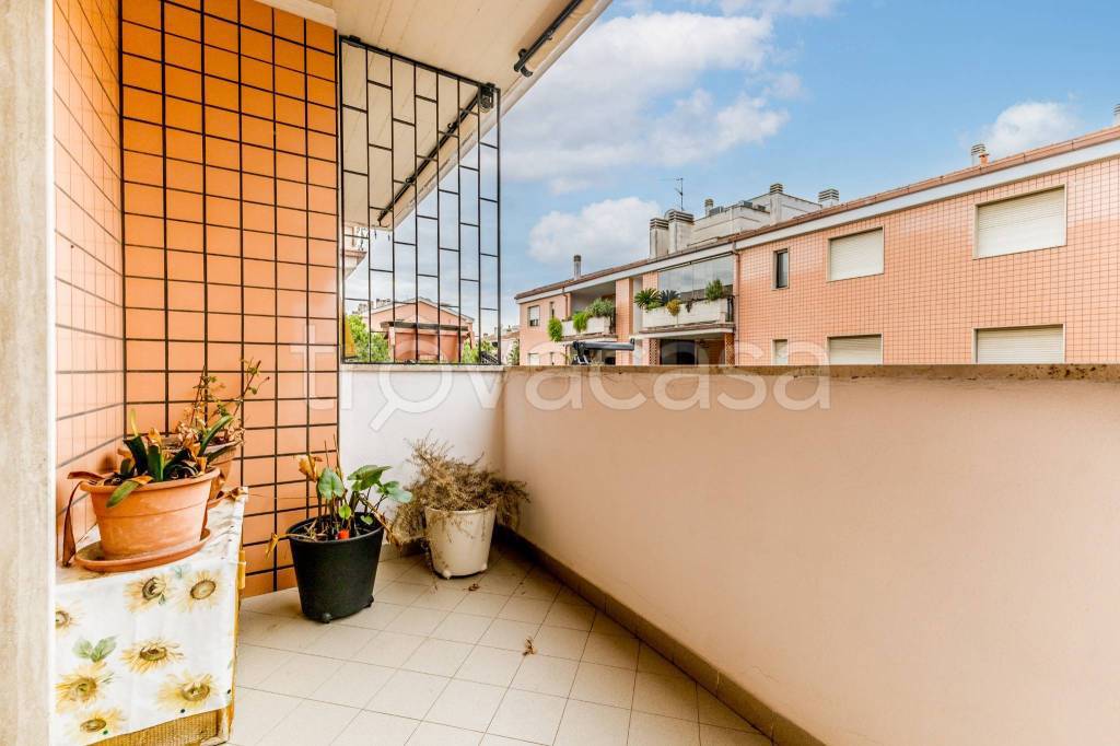 appartamento in vendita a Roma in zona Casal Palocco