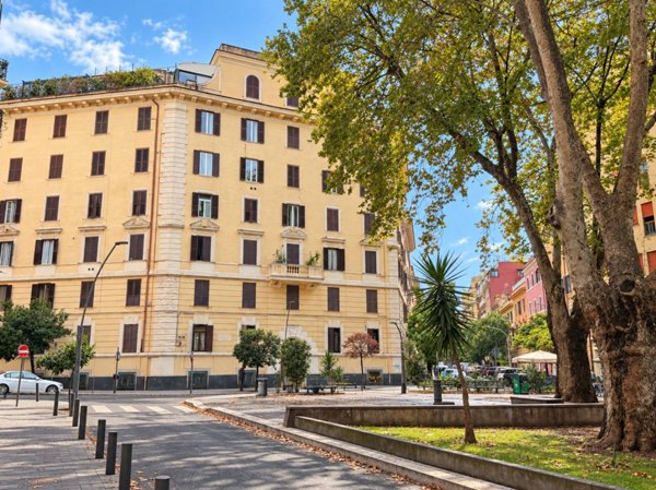appartamento in vendita a Roma in zona Appio Latino