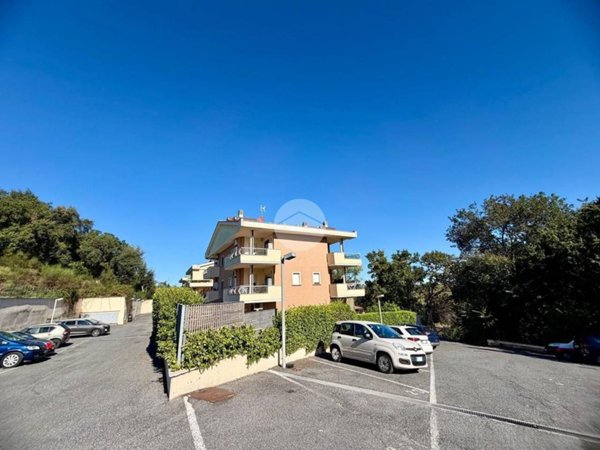 appartamento in vendita a Roma in zona Acilia