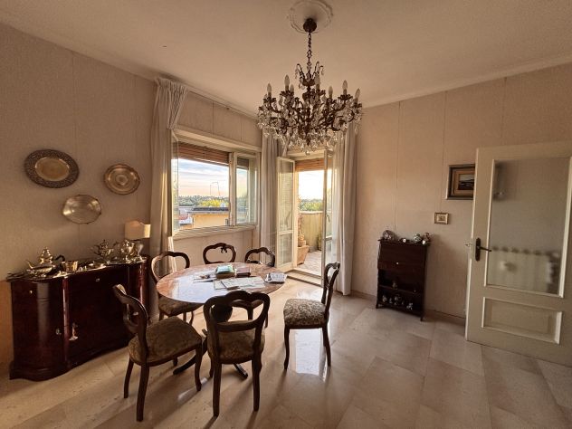 appartamento in vendita a Roma in zona Appio Latino