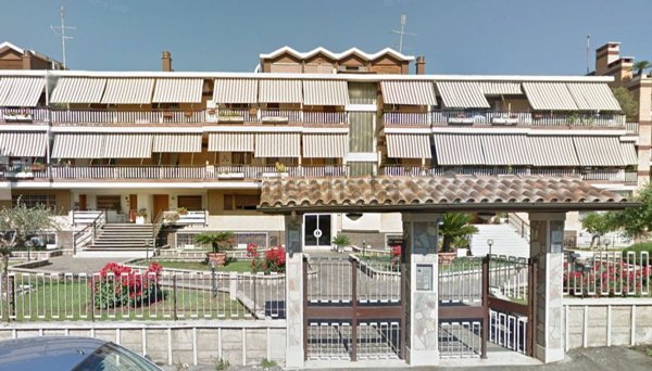 appartamento in vendita a Roma in zona Mostacciano