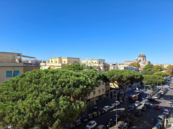 appartamento in vendita a Roma in zona Ostia