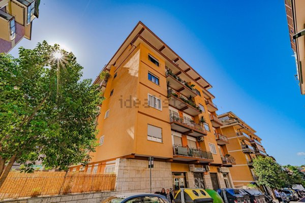 appartamento in vendita a Roma in zona Gianicolense