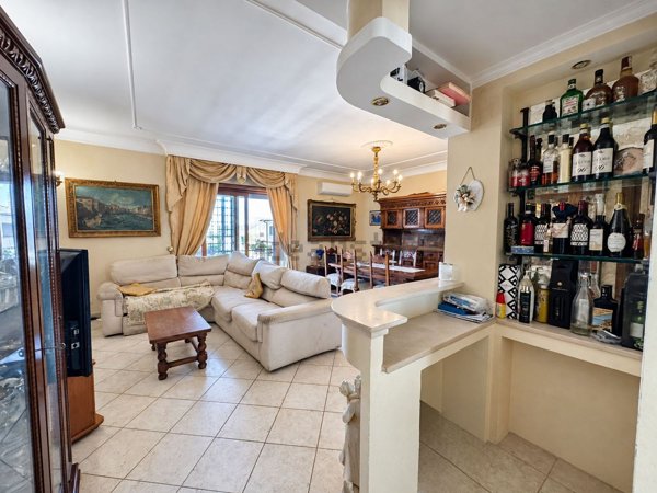 appartamento in vendita a Roma in zona Isola Farnese