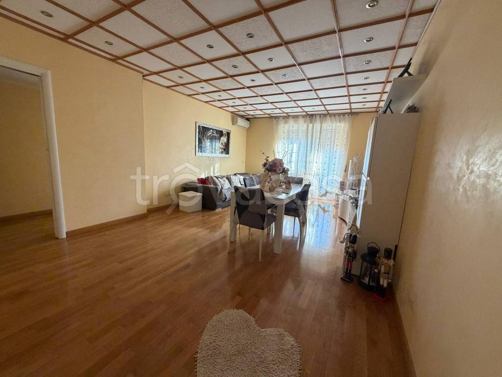 appartamento in vendita a Roma in zona Finocchio