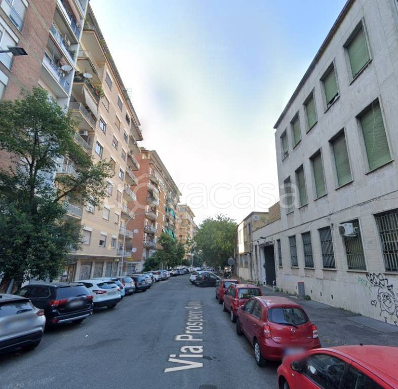 appartamento in vendita a Roma in zona Ostiense