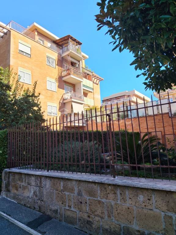 appartamento in vendita a Roma in zona Torrevecchia