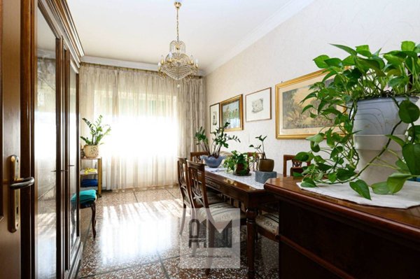 appartamento in vendita a Roma in zona Appio Latino