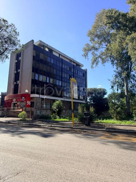 appartamento in vendita a Roma in zona Mostacciano