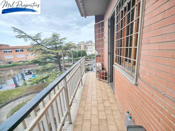 appartamento in vendita a Roma in zona Tor di Quinto