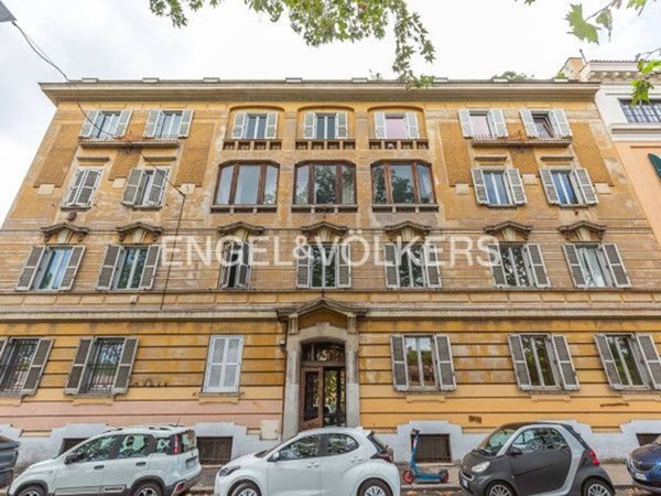 appartamento in vendita a Roma in zona Trastevere
