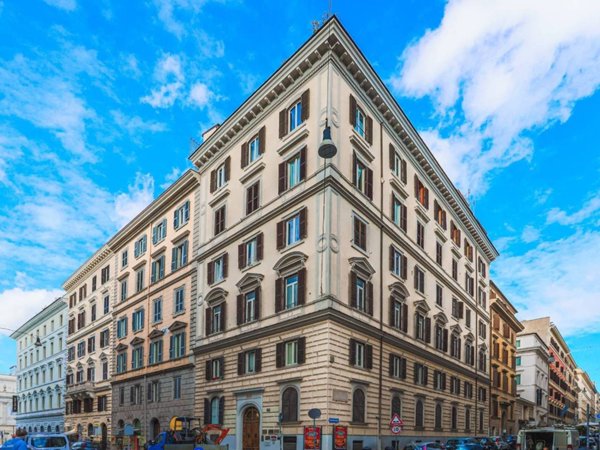 appartamento in vendita a Roma in zona Rione Monti/Campitelli