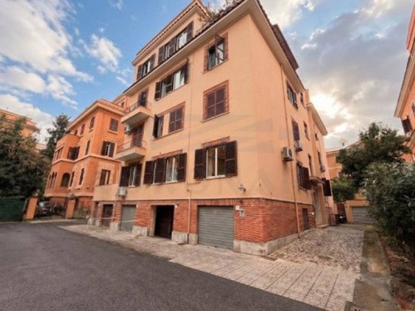 appartamento in vendita a Roma in zona Aurelio