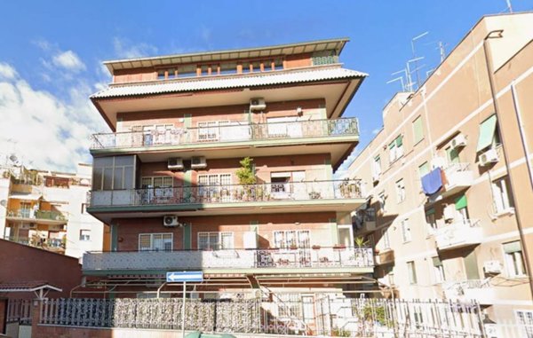 appartamento in vendita a Roma in zona Prenestino-Centocelle