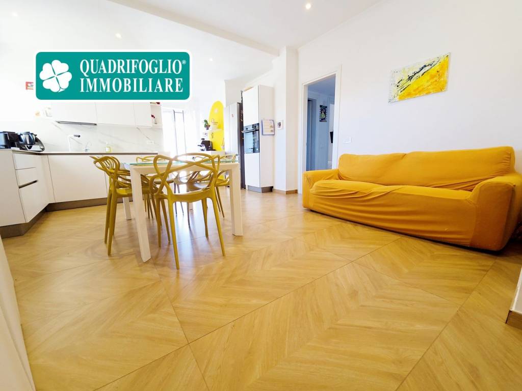 appartamento in vendita a Roma in zona Ostia