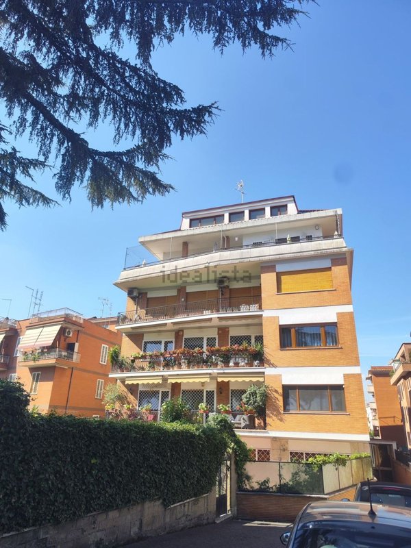 appartamento in vendita a Roma in zona Primavalle