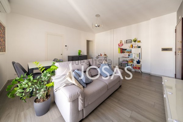 appartamento in vendita a Roma in zona Don Bosco