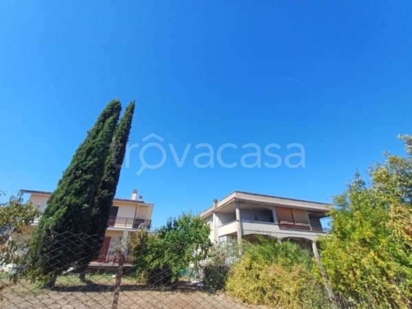 appartamento in vendita a Roma in zona Valle Muricana