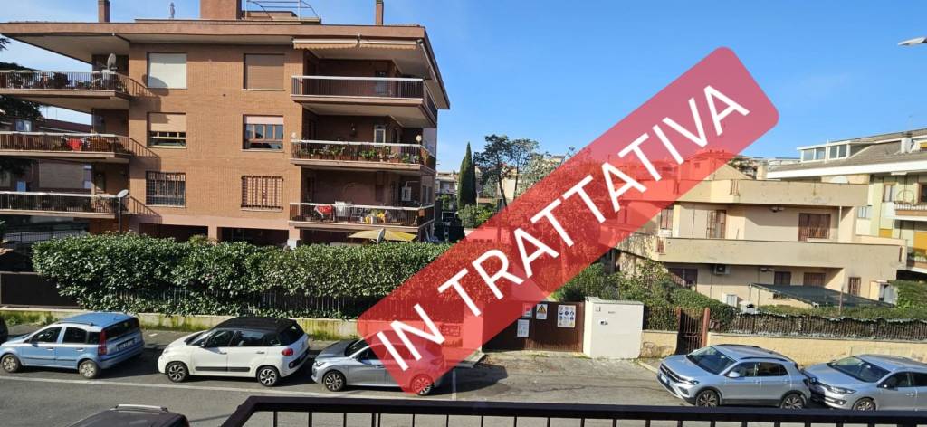 appartamento in vendita a Roma in zona Giuliano Dalmata