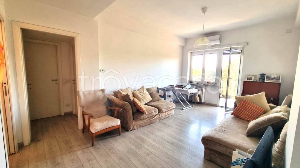 appartamento in vendita a Roma in zona Tomba di Nerone