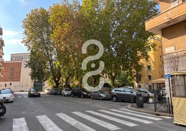 appartamento in vendita a Roma in zona Nomentano
