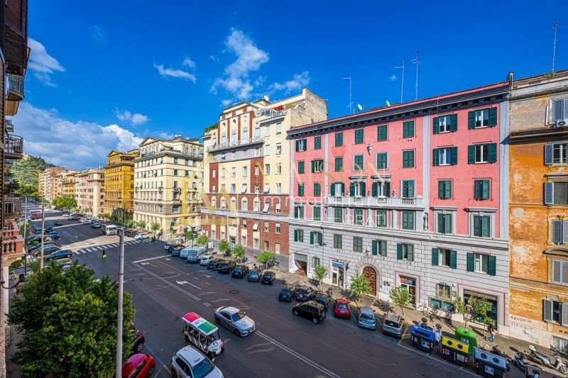 appartamento in vendita a Roma in zona Della Vittoria