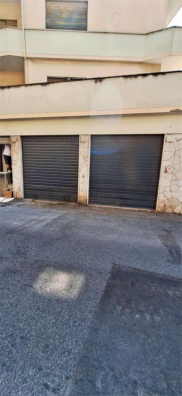 locale commerciale in vendita a Roma in zona Alessandrino
