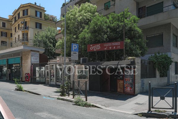 locale commerciale in vendita a Roma in zona Trieste