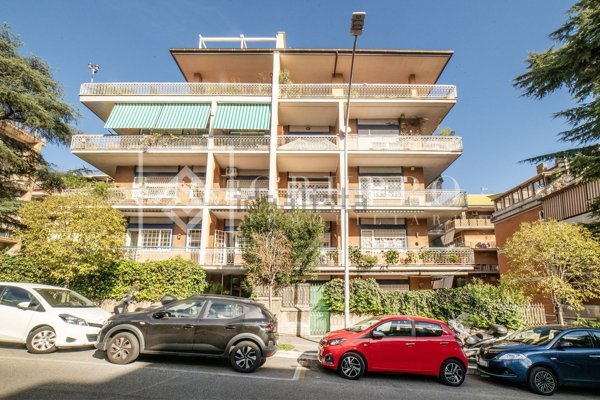 appartamento in vendita a Roma in zona Gianicolense