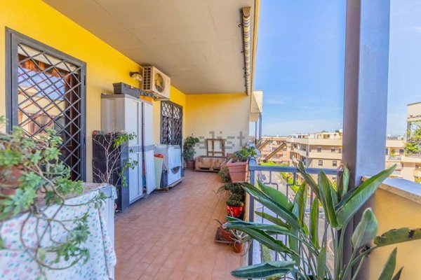 appartamento in vendita a Roma in zona Ponte di Nona