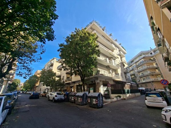 appartamento in vendita a Roma in zona Gianicolense