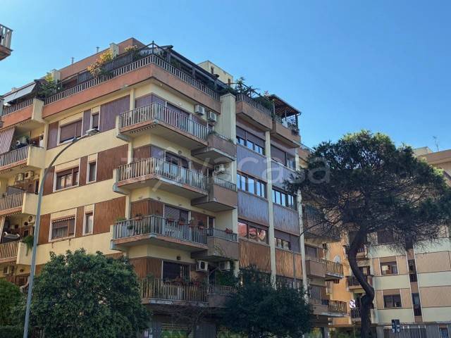 appartamento in vendita a Roma in zona Ostia