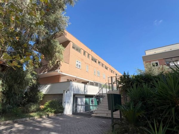 appartamento in vendita a Roma in zona Acilia