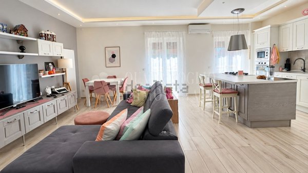 appartamento in vendita a Roma in zona Prenestino-Centocelle
