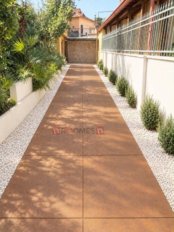 appartamento in vendita a Roma in zona Appio Claudio