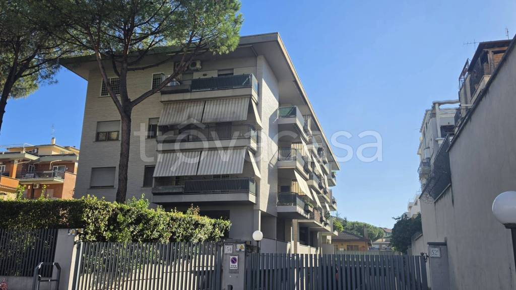 appartamento in vendita a Roma in zona Alessandrino