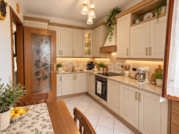 casa indipendente in vendita a Roma in zona Cesano
